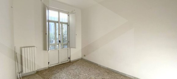 4 rooms House in Noicattaro, Italy No. 22744 7