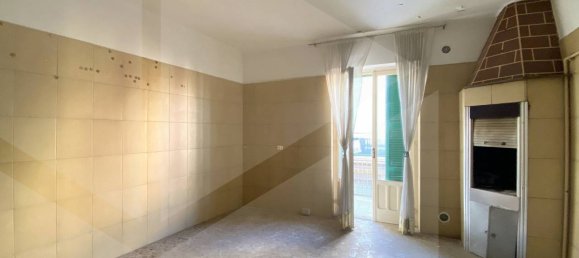 4 rooms House in Noicattaro, Italy No. 22744 3
