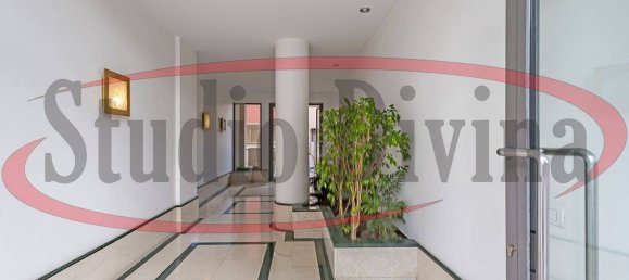 1 bedroom Apartment in Milan, Italy No. 313915 4
