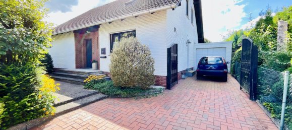 5 rooms House in Cuxhaven, Germany No. 351770 2