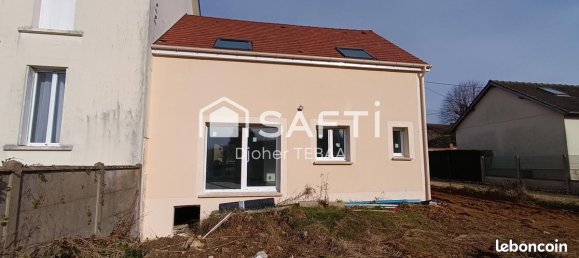 Casa de 3 dormitorios en La Loupe, France No. 81790 9