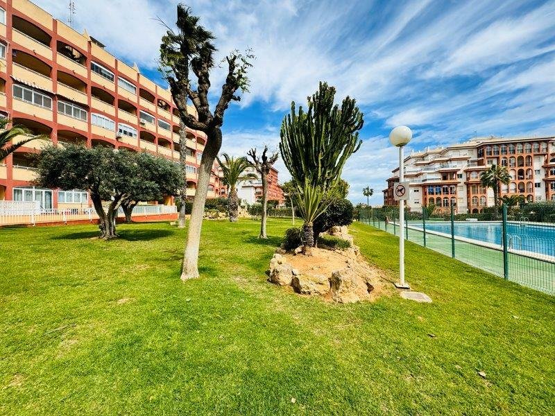 Apartamento T2 em Torrevieja, Spain N.º 285284