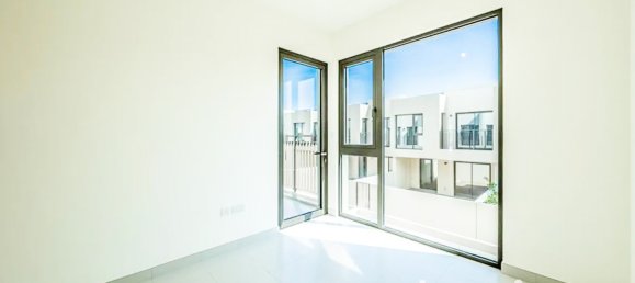 3 bedrooms Townhouse in Dubai South (Dubai World Central), UAE No. 96863 5