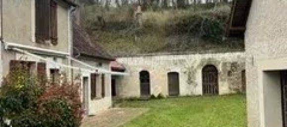 3 bedrooms House in Vallee-de-Ronsard, France No. 64701 2