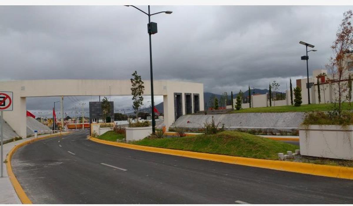 Casa de 3 dormitorios en Ecatepec de Morelos, Mexico No. 220260