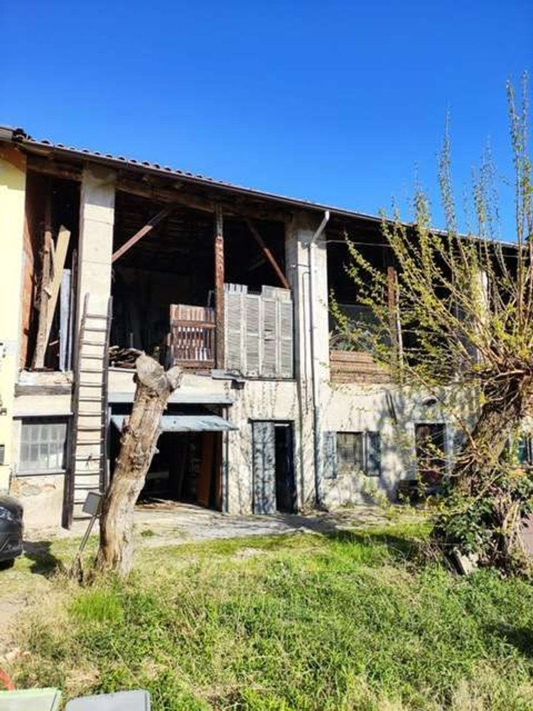 Studio in Fino Mornasco, Italy, Nr. 211801