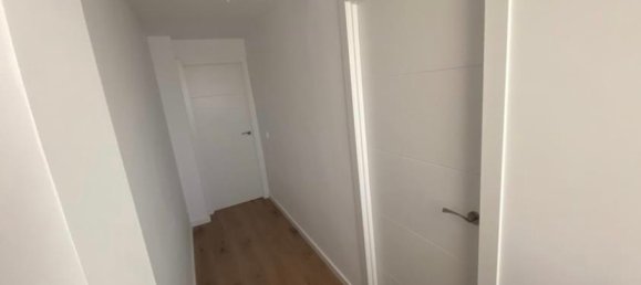 Apartamento de 5 dormitorios en Burjassot, Spain No. 4480 10