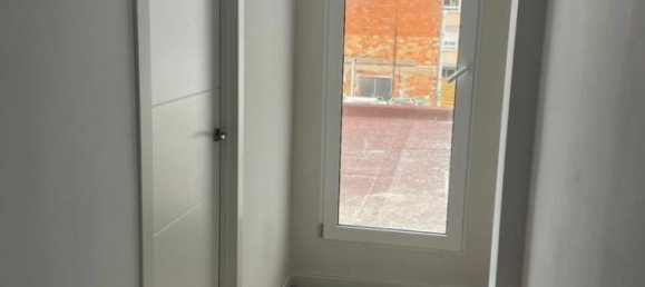 Apartamento de 5 dormitorios en Burjassot, Spain No. 4480 18