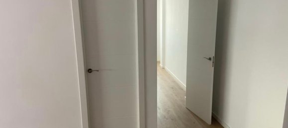 Apartamento de 5 dormitorios en Burjassot, Spain No. 4480 5