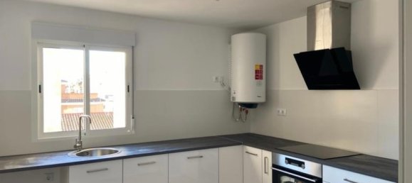 Apartamento de 5 dormitorios en Burjassot, Spain No. 4480 13