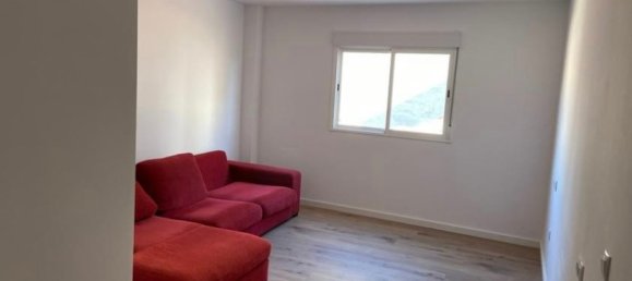 Apartamento de 5 dormitorios en Burjassot, Spain No. 4480 2