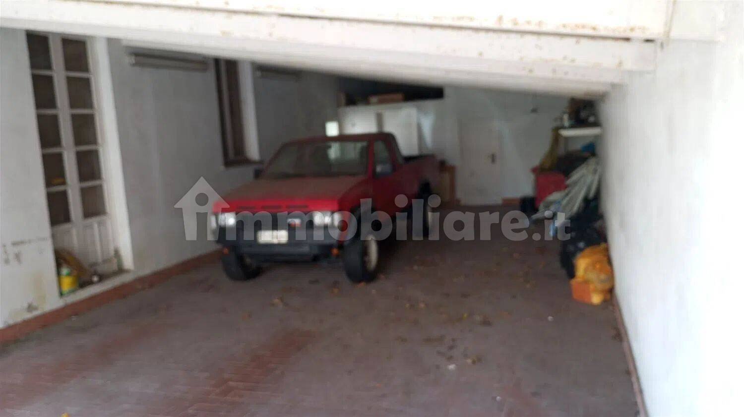 4 bedrooms Apartment in La Spezia, Italy No. 194405