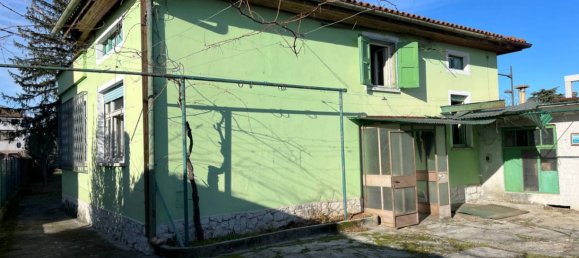 3 bedrooms Villa in Gorizia, Italy No. 295598 4
