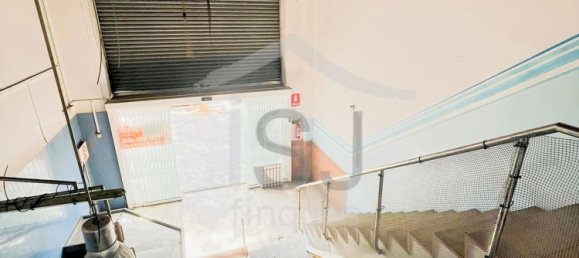 Imóvel comercial em Sant Just Desvern, Spain 84 m² N.º 150847 2