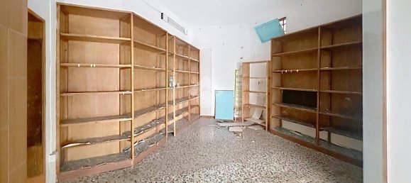 50m² Commercial property in Livorno, Italy No. 282722 8
