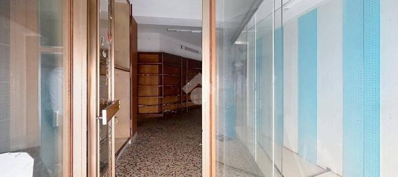 50m² Commercial property in Livorno, Italy No. 282722 13