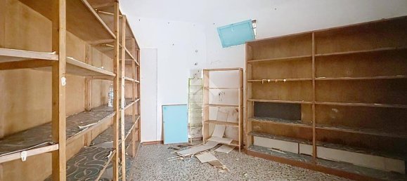 50m² Commercial property in Livorno, Italy No. 282722 19