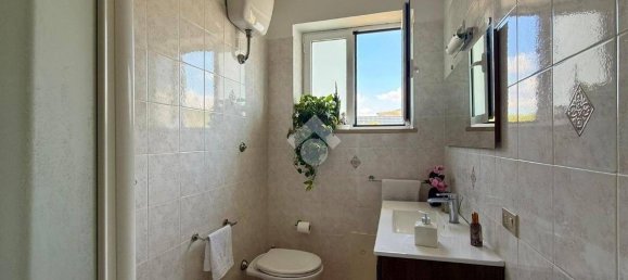 Квартира с 1 спальней в Неаполь, Италия № 273438 17