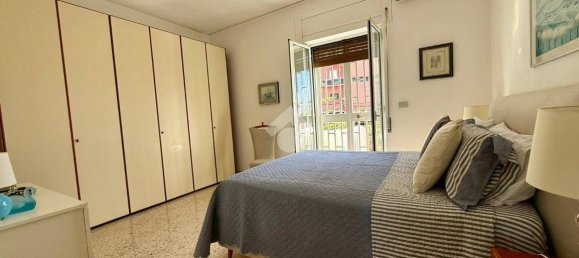 Квартира с 1 спальней в Неаполь, Италия № 273438 12