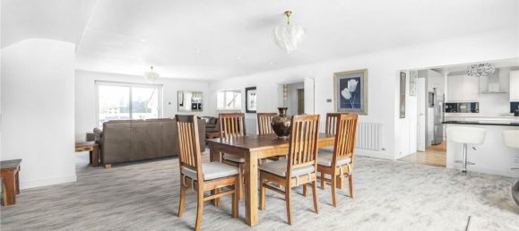 3 bedrooms Penthouse in Enfield, United Kingdom No. 6622 7