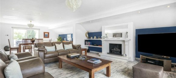 3 bedrooms Penthouse in Enfield, United Kingdom No. 6622 4