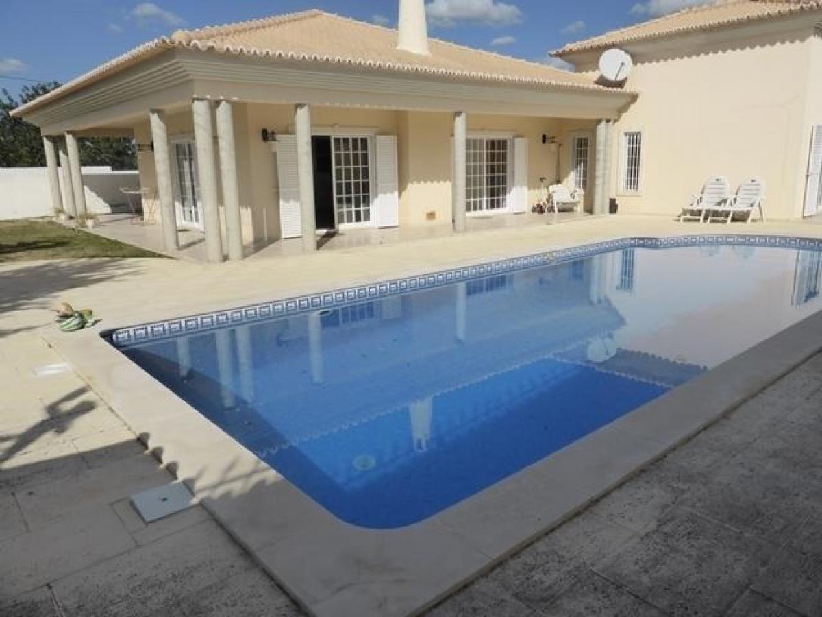3 bedrooms Villa in Albufeira, Portugal No. 3037