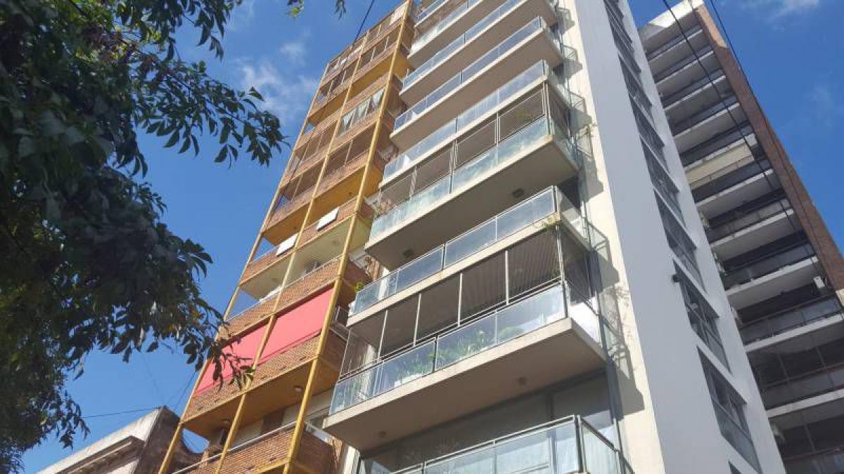 3 bedrooms Apartment in Quilmes, Argentina No. 3749