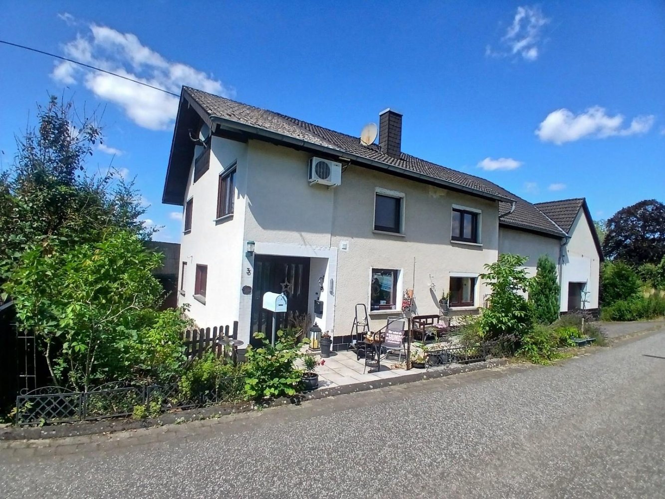 8 rooms Farm in Neuwied, Germany No. 295597