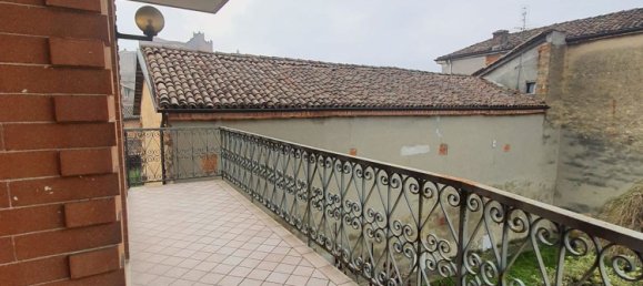 5 rooms Apartment in Montemagno, Italy No. 119777 23
