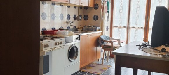 5 rooms Apartment in Montemagno, Italy No. 119777 6