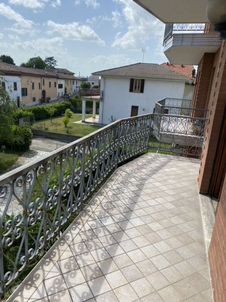 5 rooms Apartment in Montemagno, Italy No. 119777