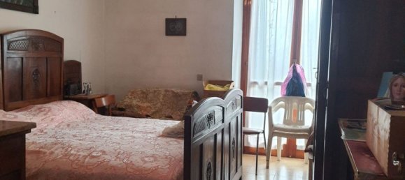 5 rooms Apartment in Montemagno, Italy No. 119777 2