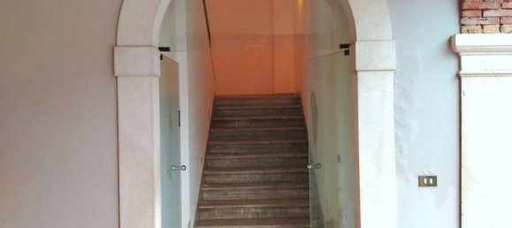 3-salle Appartement à Lonato del Garda, Italy No. 287696 2