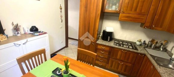 2 bedrooms Apartment in Collecchio, Italy No. 294646 7