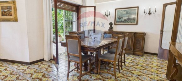 10 rooms Apartment in Rome, Italy No. 14799 8