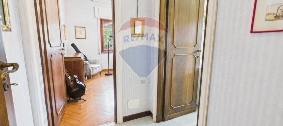 10 rooms Apartment in Rome, Italy No. 14799 19