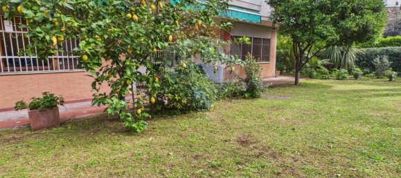 10 rooms Apartment in Rome, Italy No. 14799 37