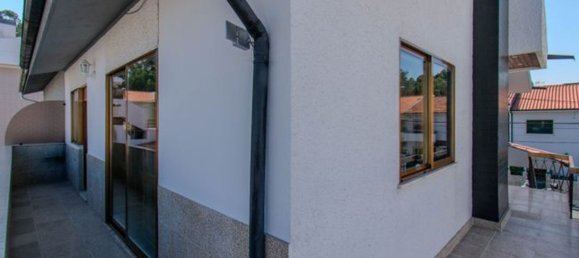 3 Schlafzimmer Haus in Ermesinde, Portugal, Nr. 30103 10