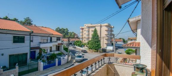 3 Schlafzimmer Haus in Ermesinde, Portugal, Nr. 30103 6