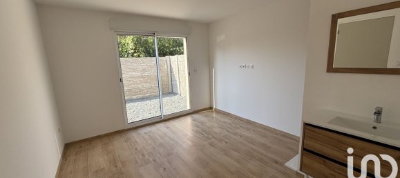 3 bedrooms House in Bresles, France No. 61223 7