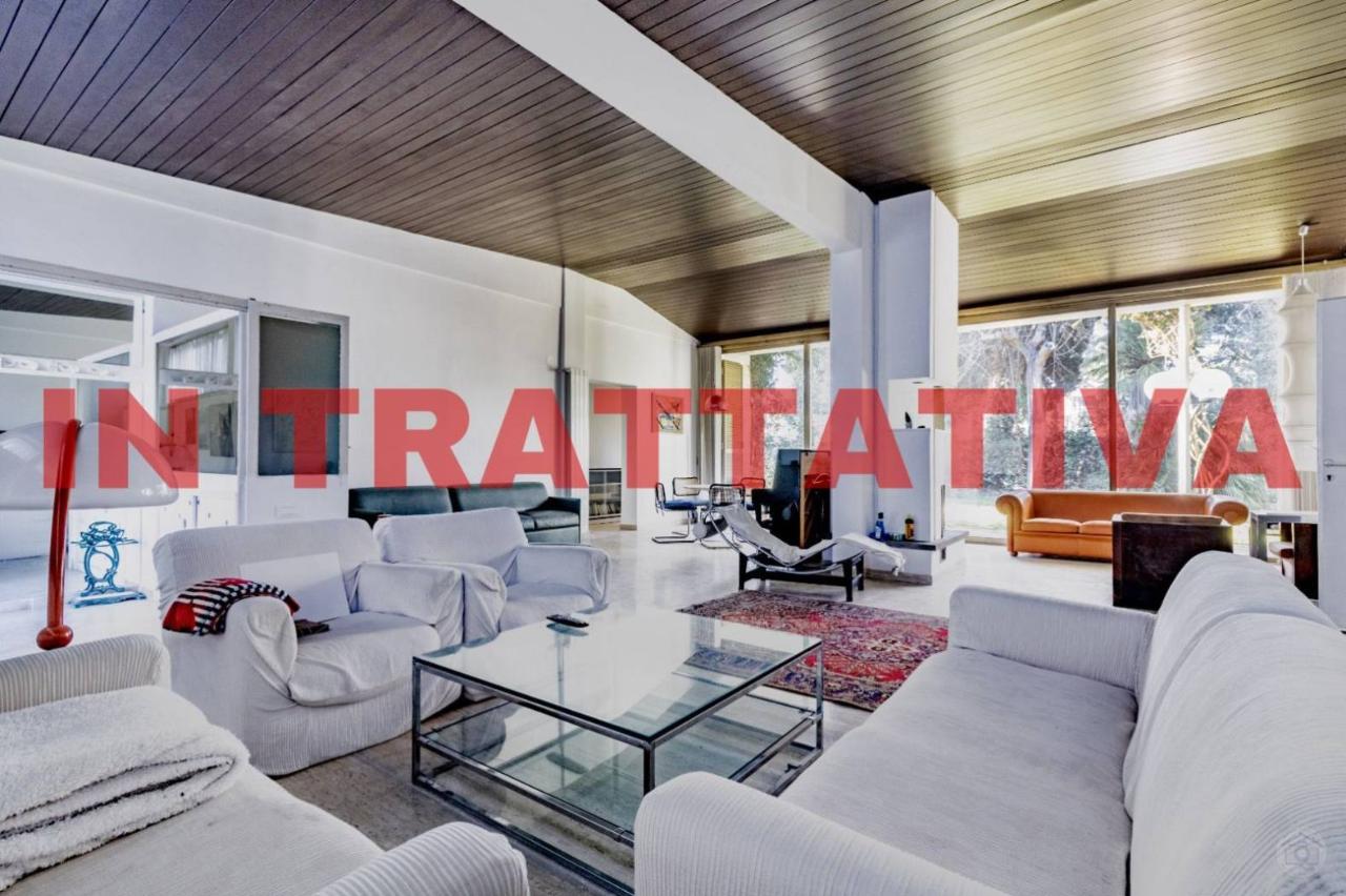 18 rooms Villa in Rome, Italy No. 170531