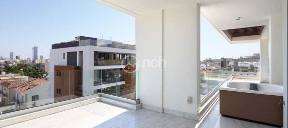 Квартира с 3 спальнями в Лимассол, Кипр № 18685 6