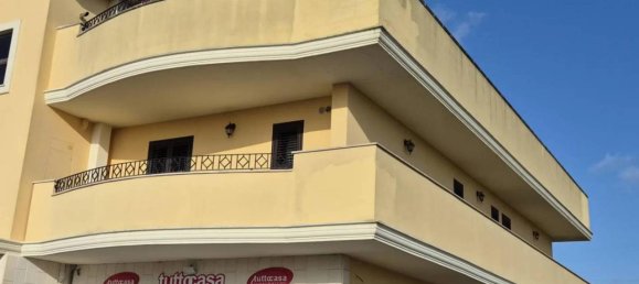 5 rooms Penthouse in Casarano, Italy No. 66090 4