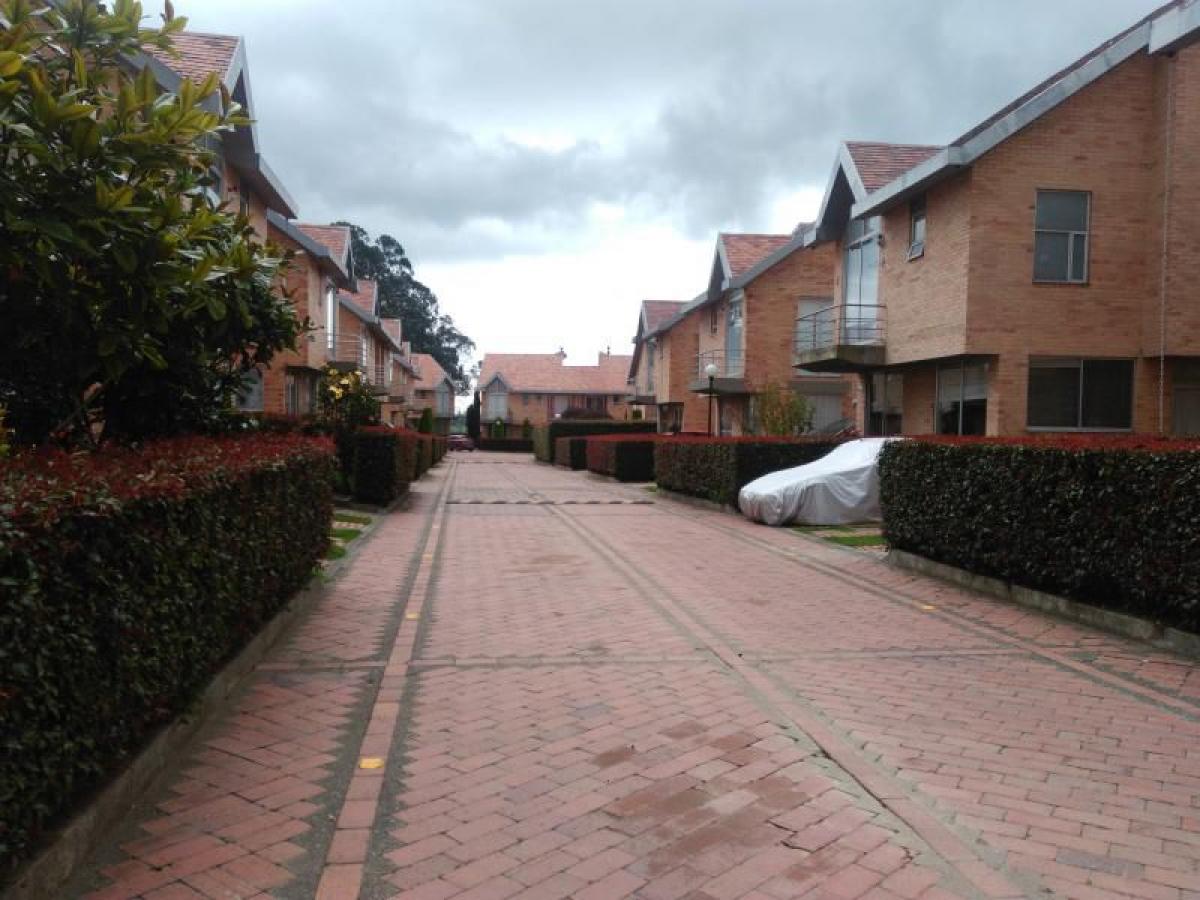 3 Schlafzimmer Haus in Cundinamarca, Colombia, Nr. 7582