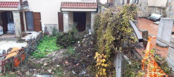 3 bedrooms Villa in Lucoli, Italy No. 343908 2
