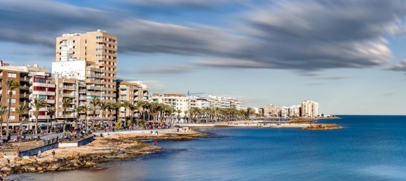 2 Schlafzimmer Doppelhaus in Torremolinos, Spain, Nr. 175773 37