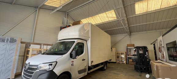 259m² Building in Villiers-en-Lieu, France No. 230808 5