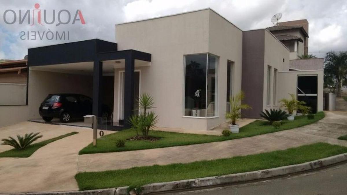 Casa de 3 dormitorios en Sao Paulo, Brazil No. 435595