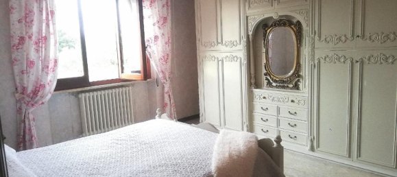 5 rooms Apartment in Massa, Italy No. 111114 17