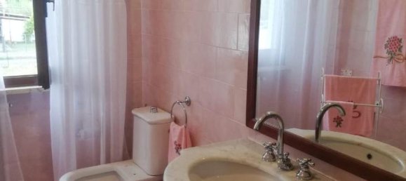 5 rooms Apartment in Massa, Italy No. 111114 22